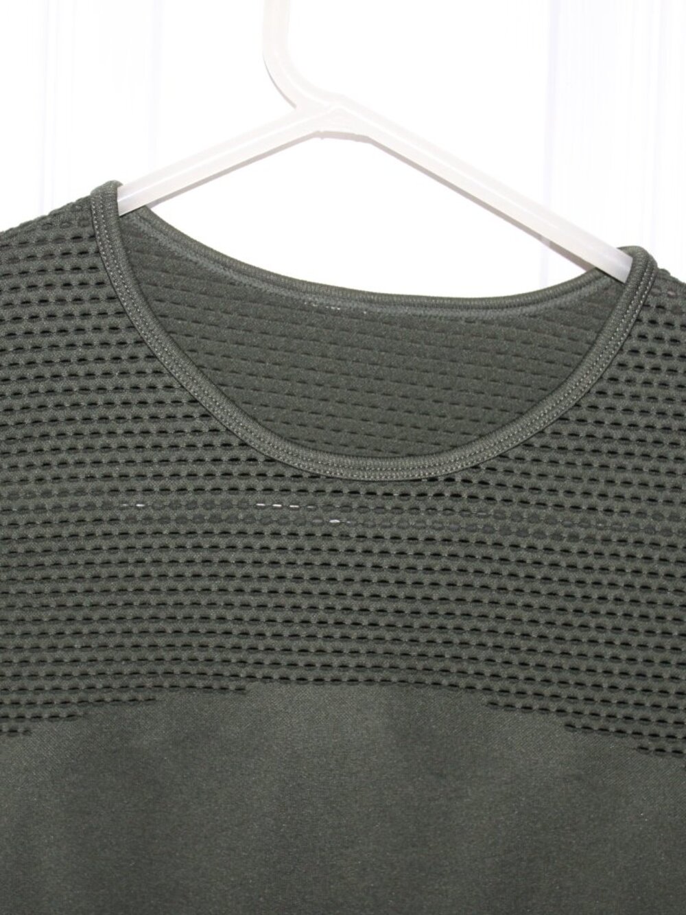 Fabletics Musetta Seamless Top - Picture 2 of 5